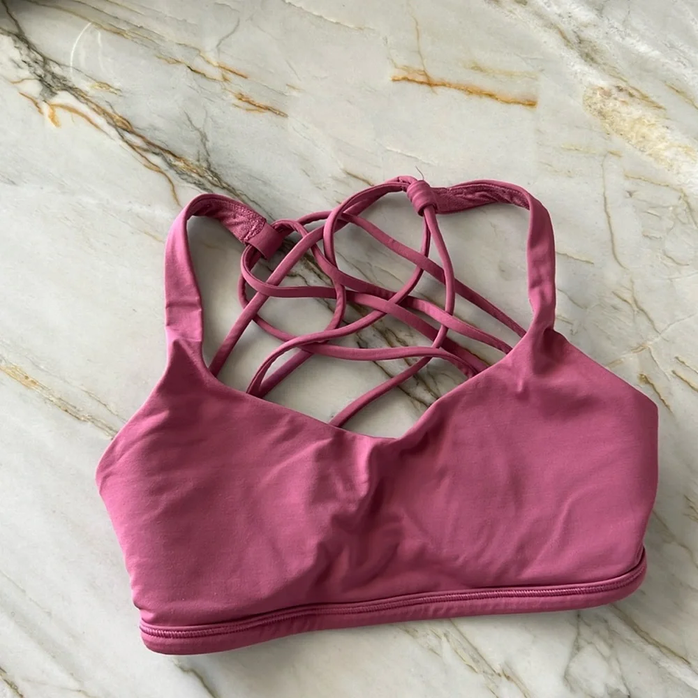 Lululemon women’s bra - Picture 1 of 2